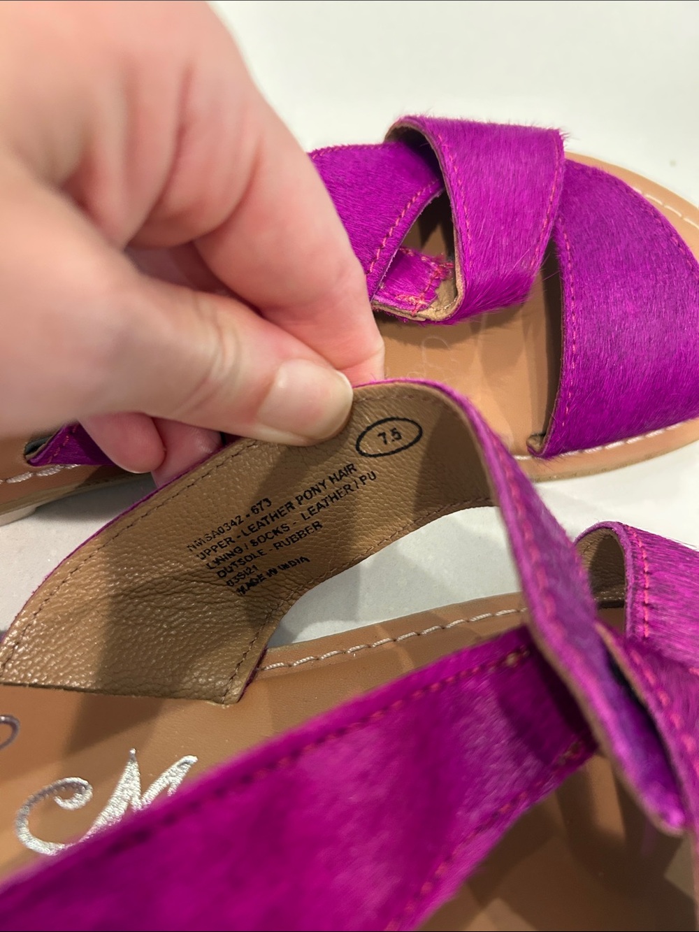 naughty monkey Fuchsia Crisscross Slide Sandals - Picture 2 of 3